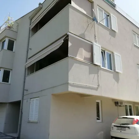 Lucija Apartment